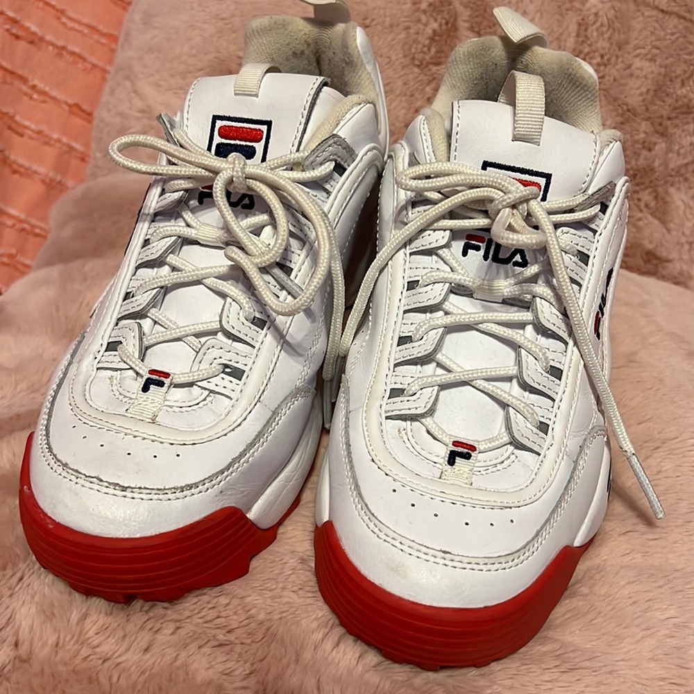 Fila sneakers size 9